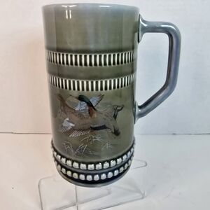 Irish Porcelain drinking mug/beer stein 20 ounce green with flying ducks_